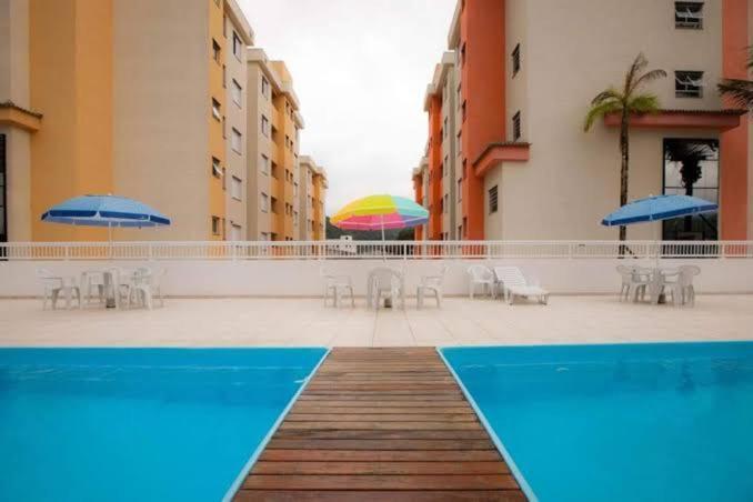 Apartamento com Varanda